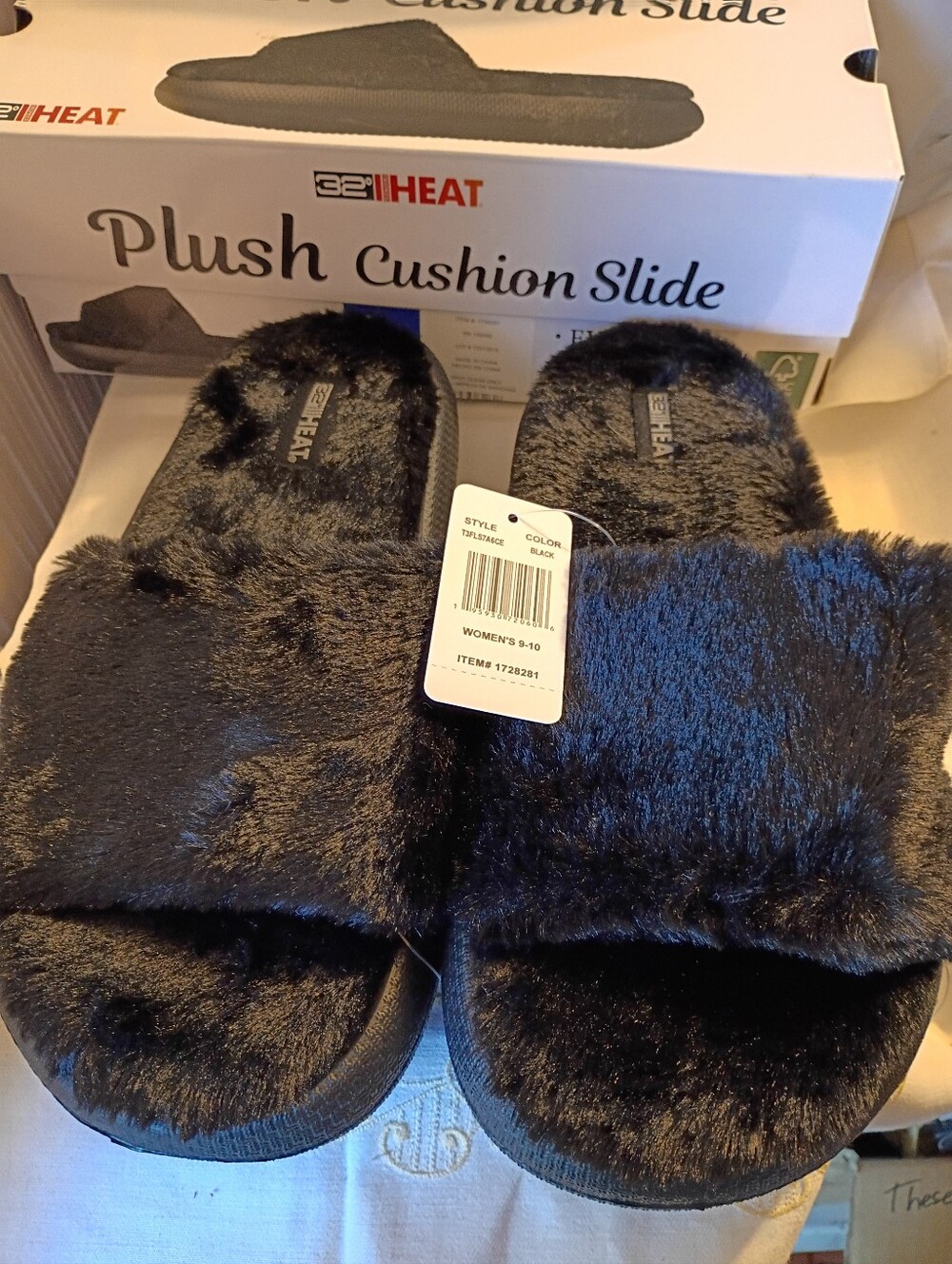 New! 32 Degrees Heat Plush Cushion Slide Women's Large(9-10) Black - Picture 2 of 6